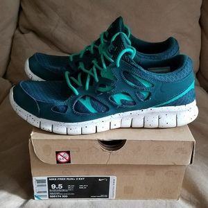 Men's Nike Free Run 2 EXT size 9.5